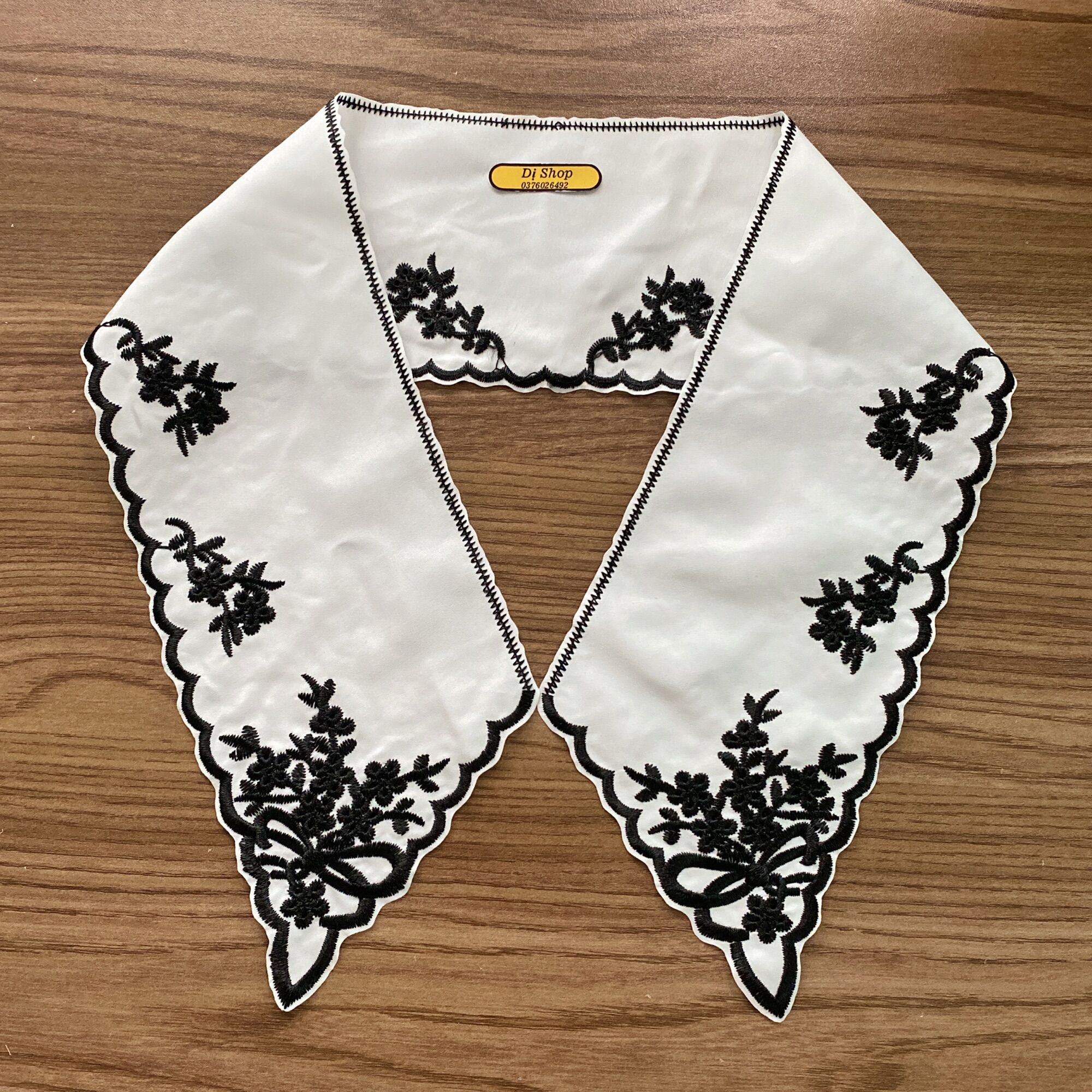 1 cổ kate thêu hàn quốc