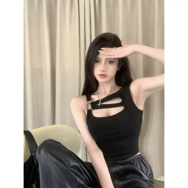 Áo ba lỗ croptop dây đan thân trước