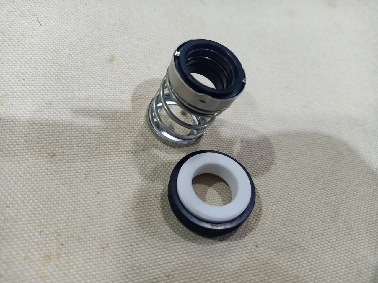 Phốt Bơm Nước