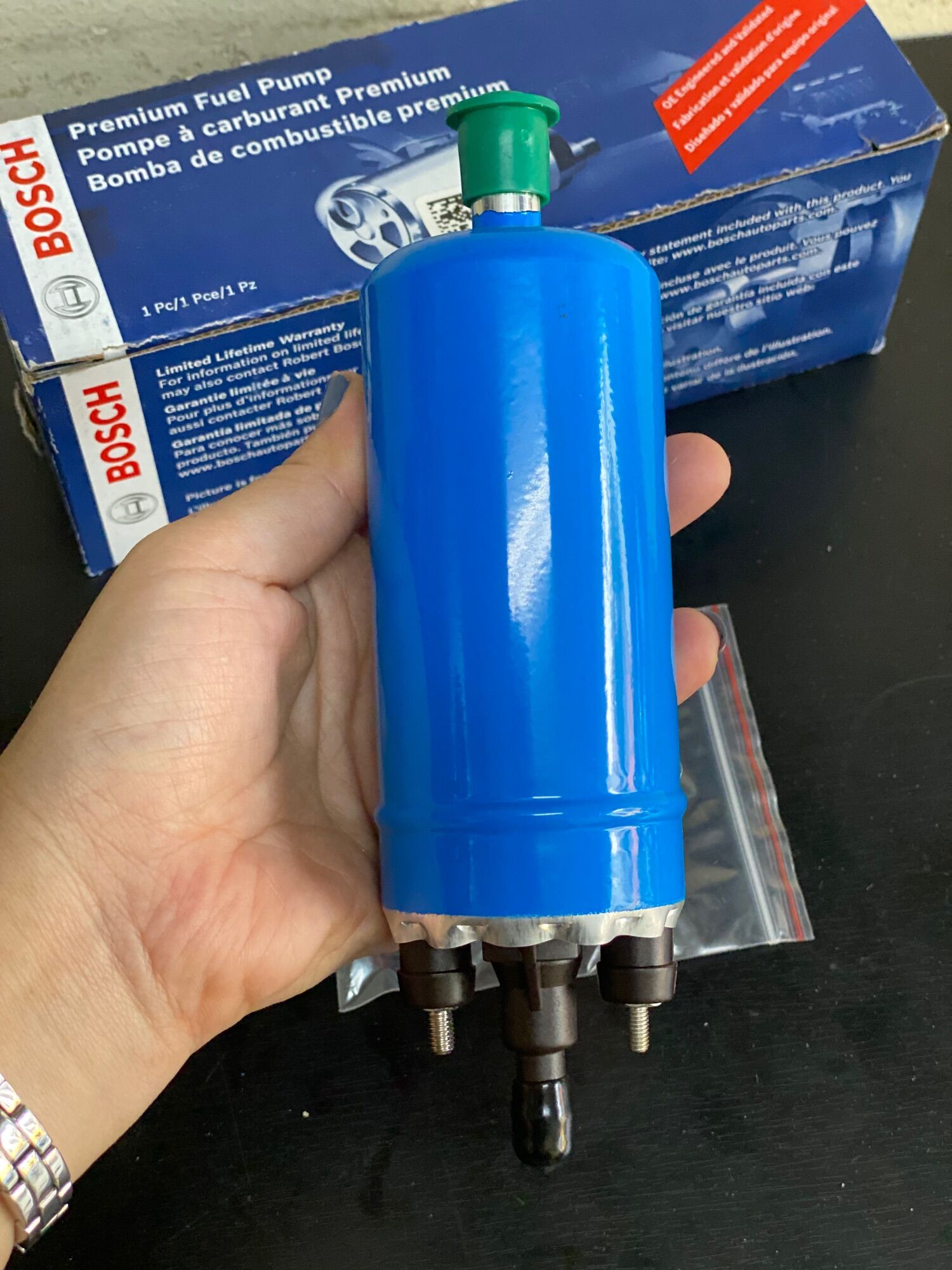 Bơm xăng Suzuki 5 tạ 7 chỗ cóc chạy kim phun
