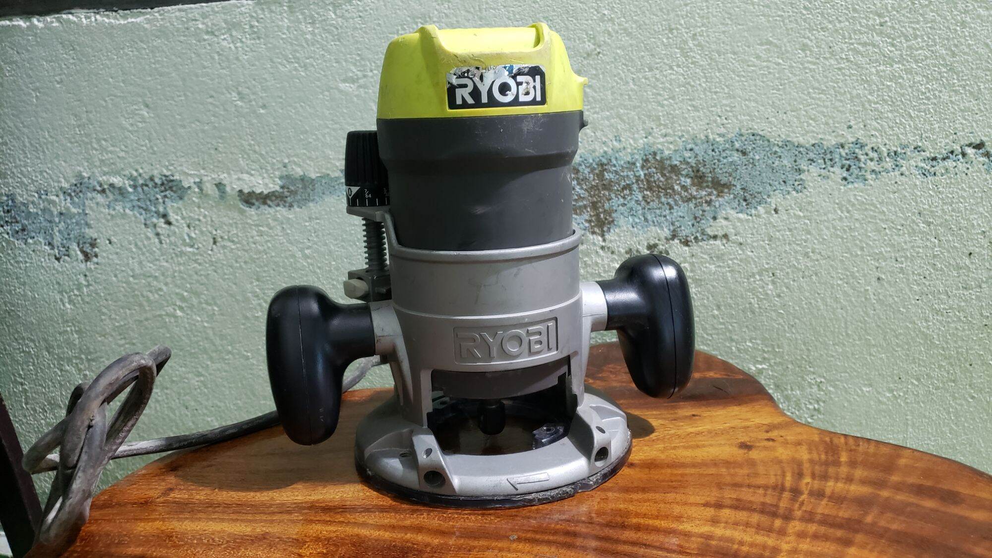 máy phay Ryobi hàng Mỹ