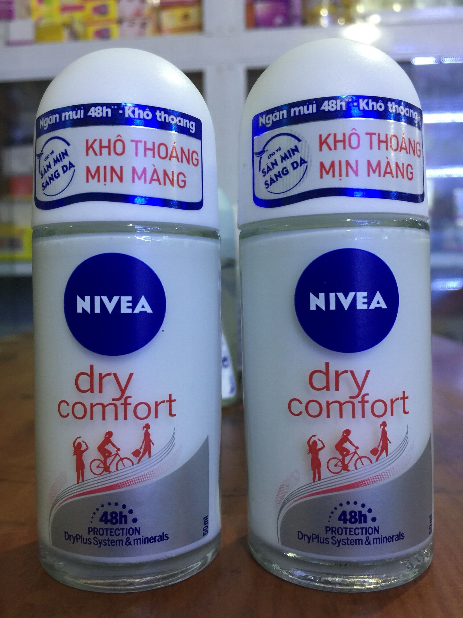 Combo 2 chai lăn NIVEA khô thoáng nữ