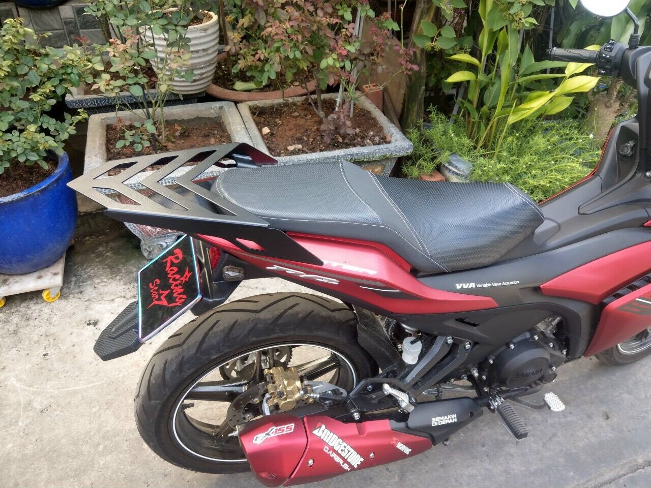 Cảng Sau EX155 Exciter 2021 Kiểu Xương Cá