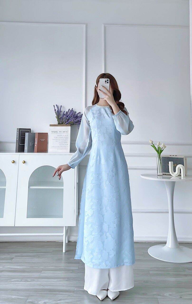 PT21 Áo dài Tết áo dài cách tân 4 tà hoa nhí mềm mại điệu đà cho nàng