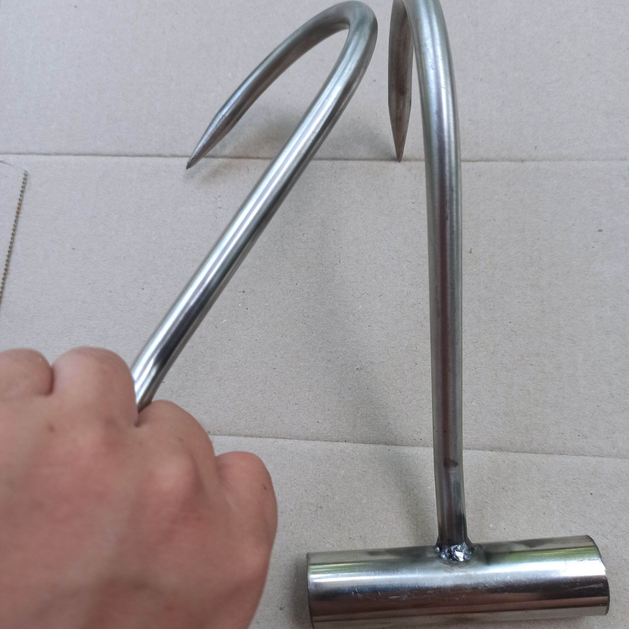Cây móc nước đá inox (1 cặp) dài 25 cm cán inox