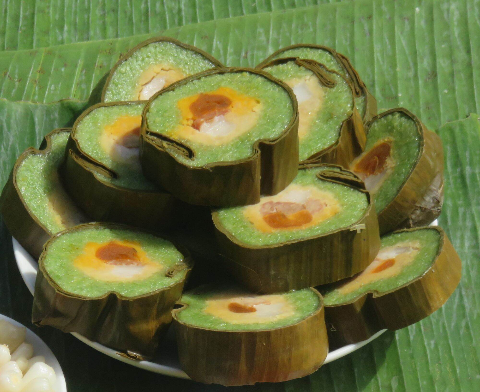 BÁNH TÉT TRÀ CUÔN
