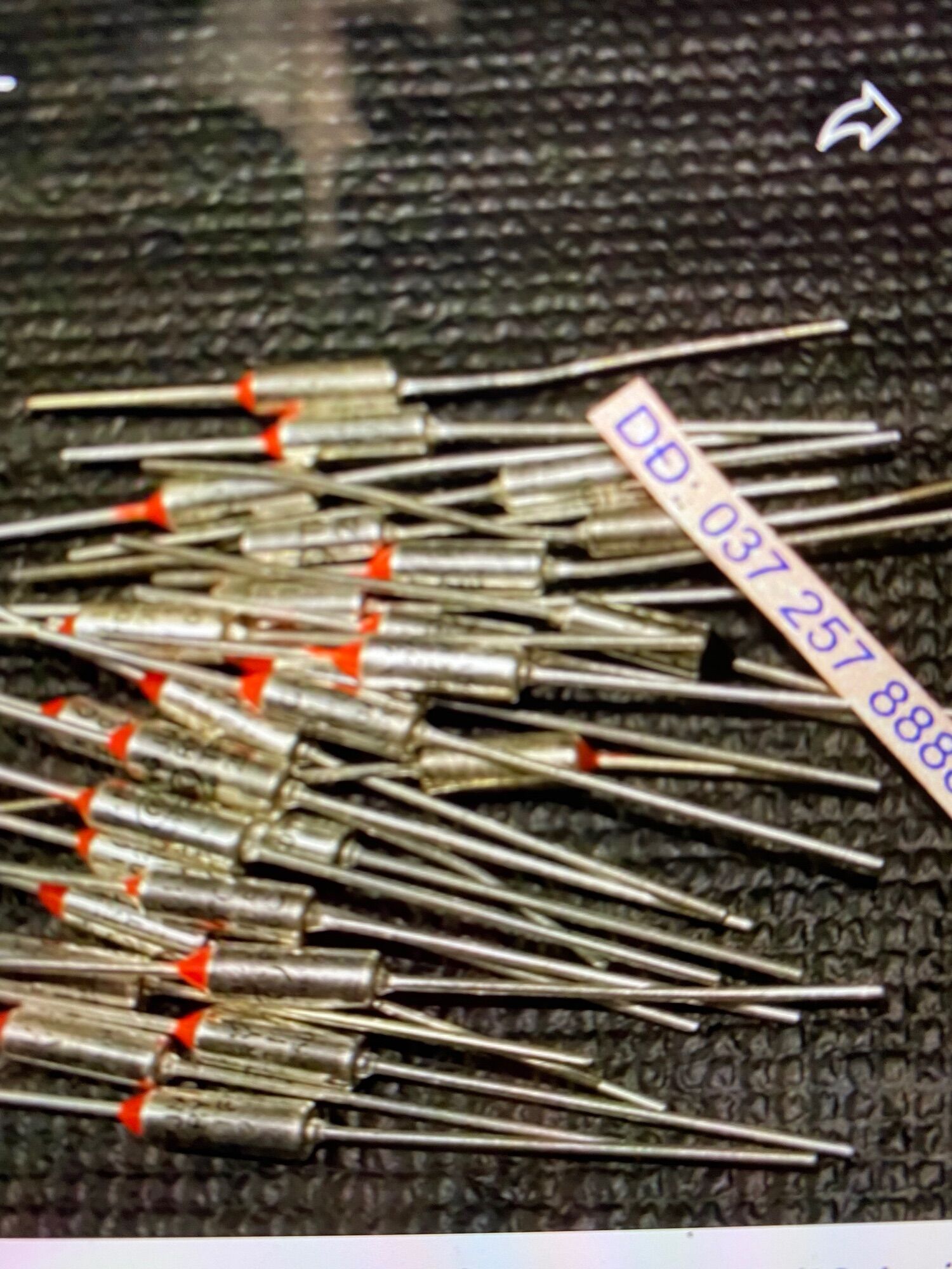20 chiếc trở nhiệt 100 độ C -10 A
