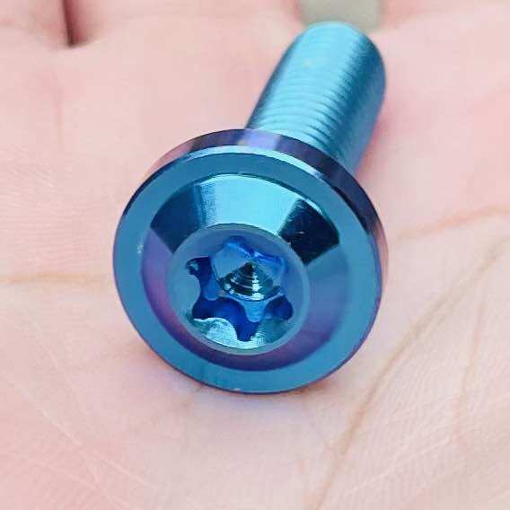 (GR5 XỊN) COMBO 21 ỐC TITAN FULL DÀN ÁO XE SIRIUS CỰC ĐẸP