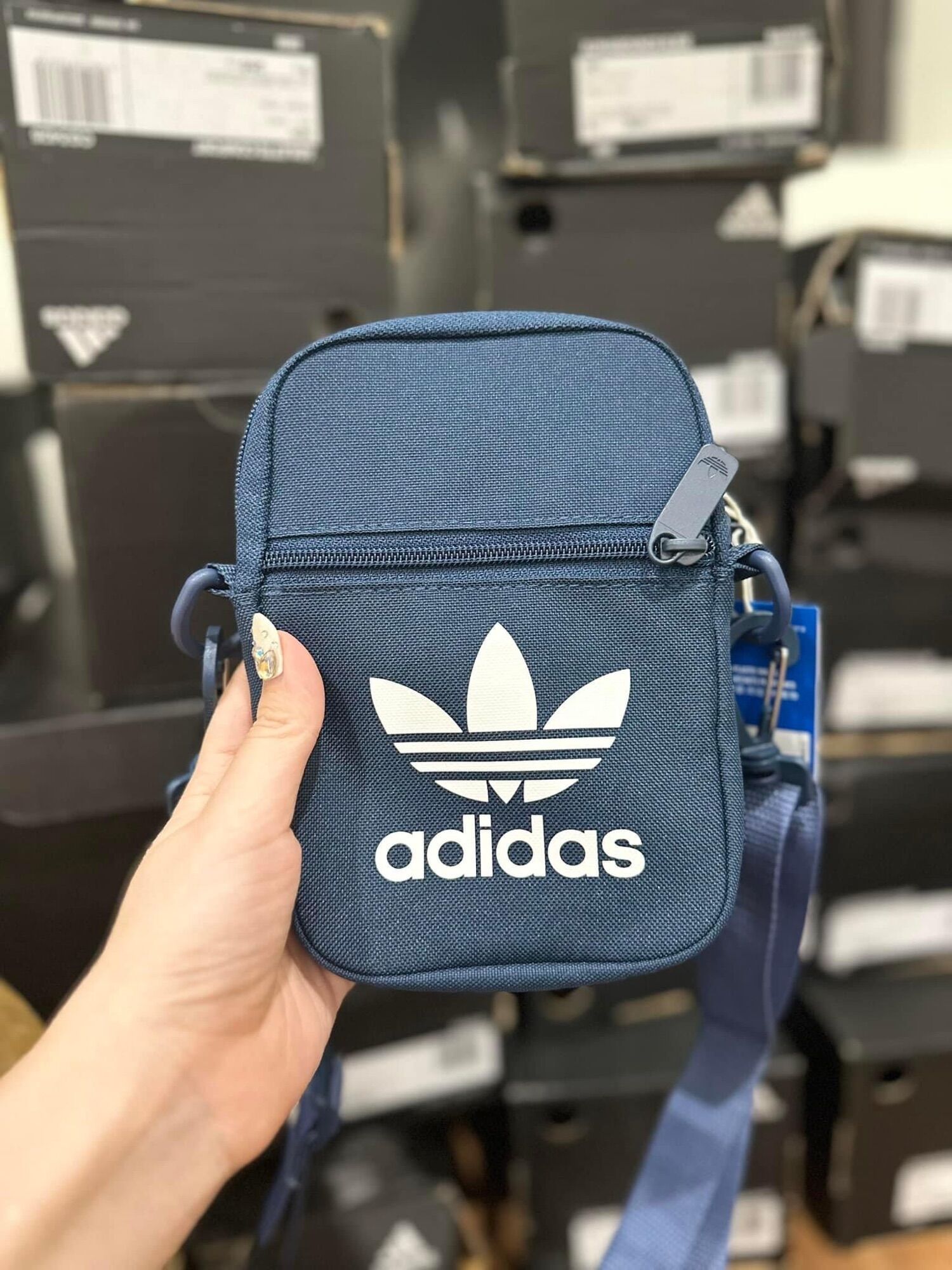 Túi đeo Adidas 💯