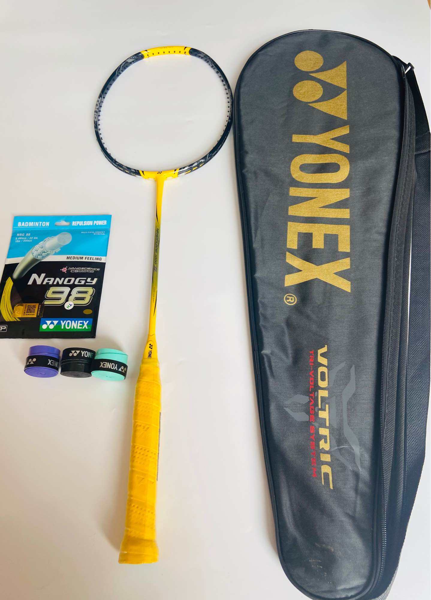 Vợt cầu Lông Yonex Nanoflare 1000Z siêu chất lượng cacbon,căng sẵn 11kg ( max 13kg)Tặng Quấn cán+ ba