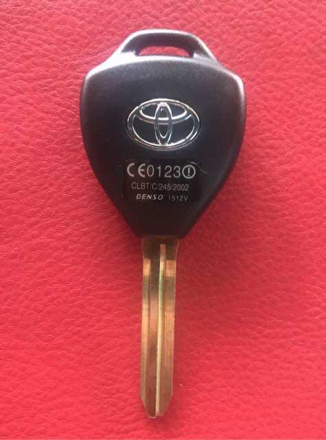 [HCM]Vỏ chìa khoá xe TOYOTA CAMRY 4 nút