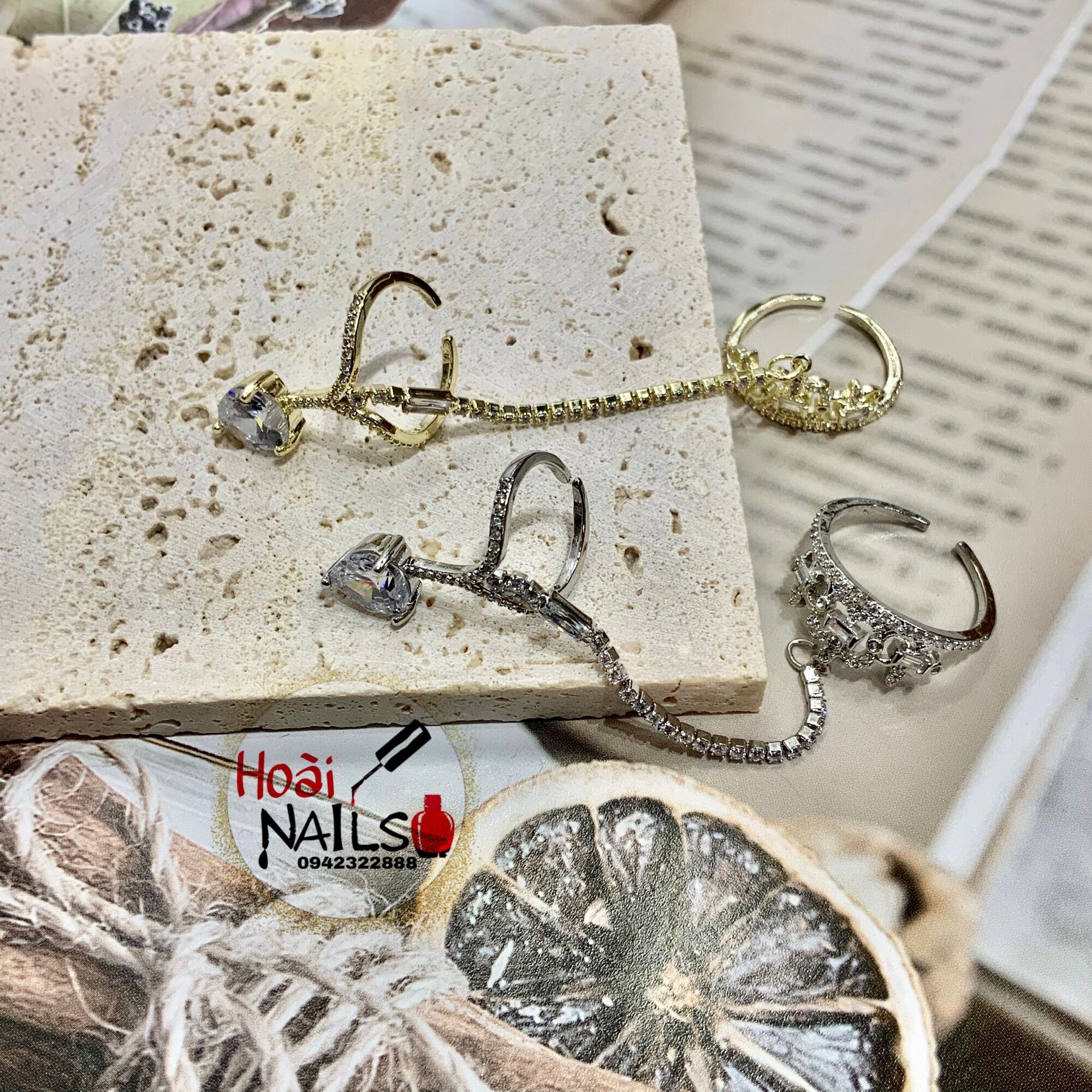 Nhẫn dây đá chụp ảnh nail