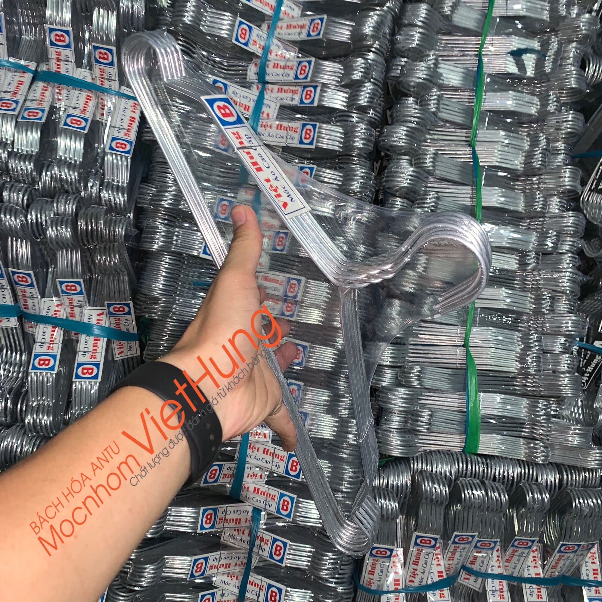 MÓC SIÊU RẺ - 10 Móc quần áo, móc nhôm treo quần áo - VIỆT HƯNG