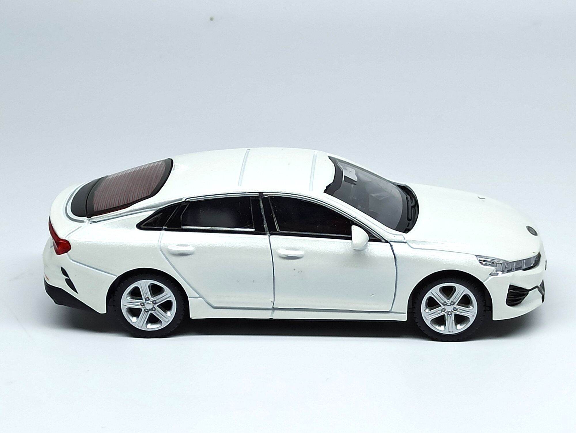 Mô hình xe Kia Optima 2021