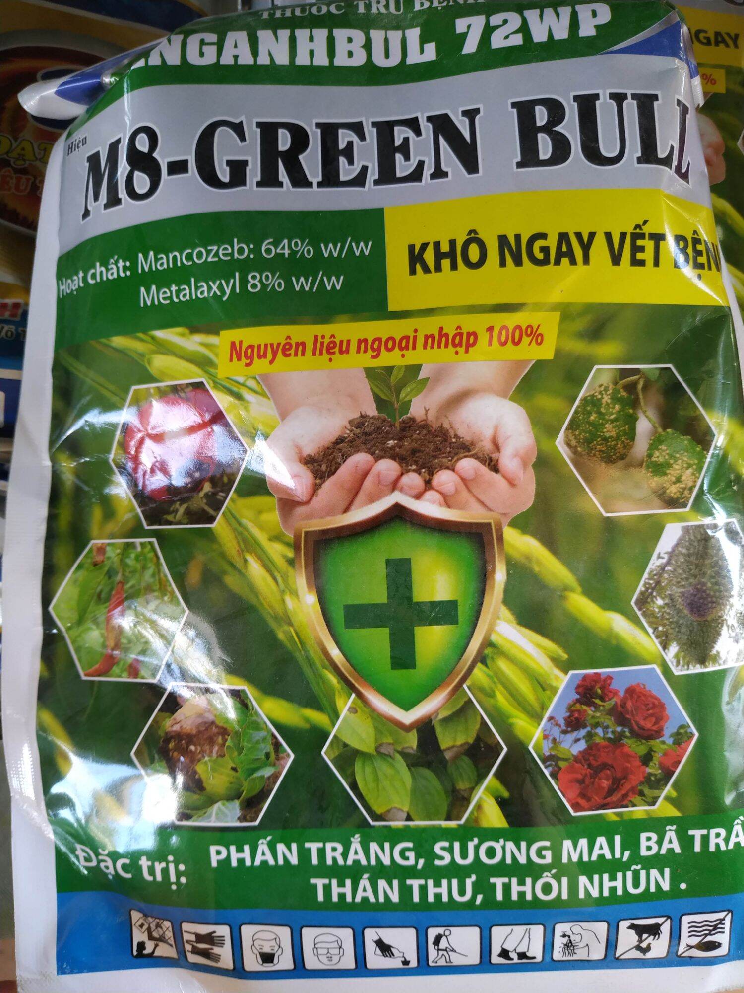 M8 green bull - bột vàng trừ nứt thân xì mủ, sương mai, thán thư, thối nhũn, lở cổ rễ....
