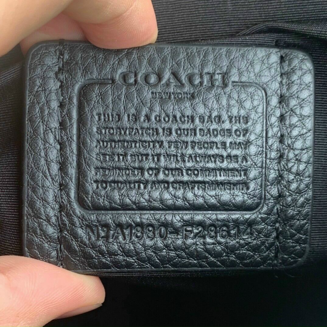 Clutch c0ach da thật sang trọng