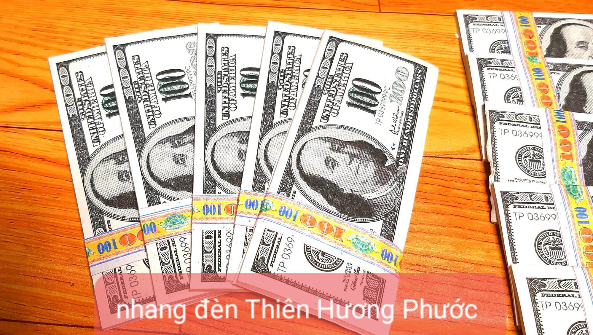 Tiền đô vàng mã 1 cục 10 xấp