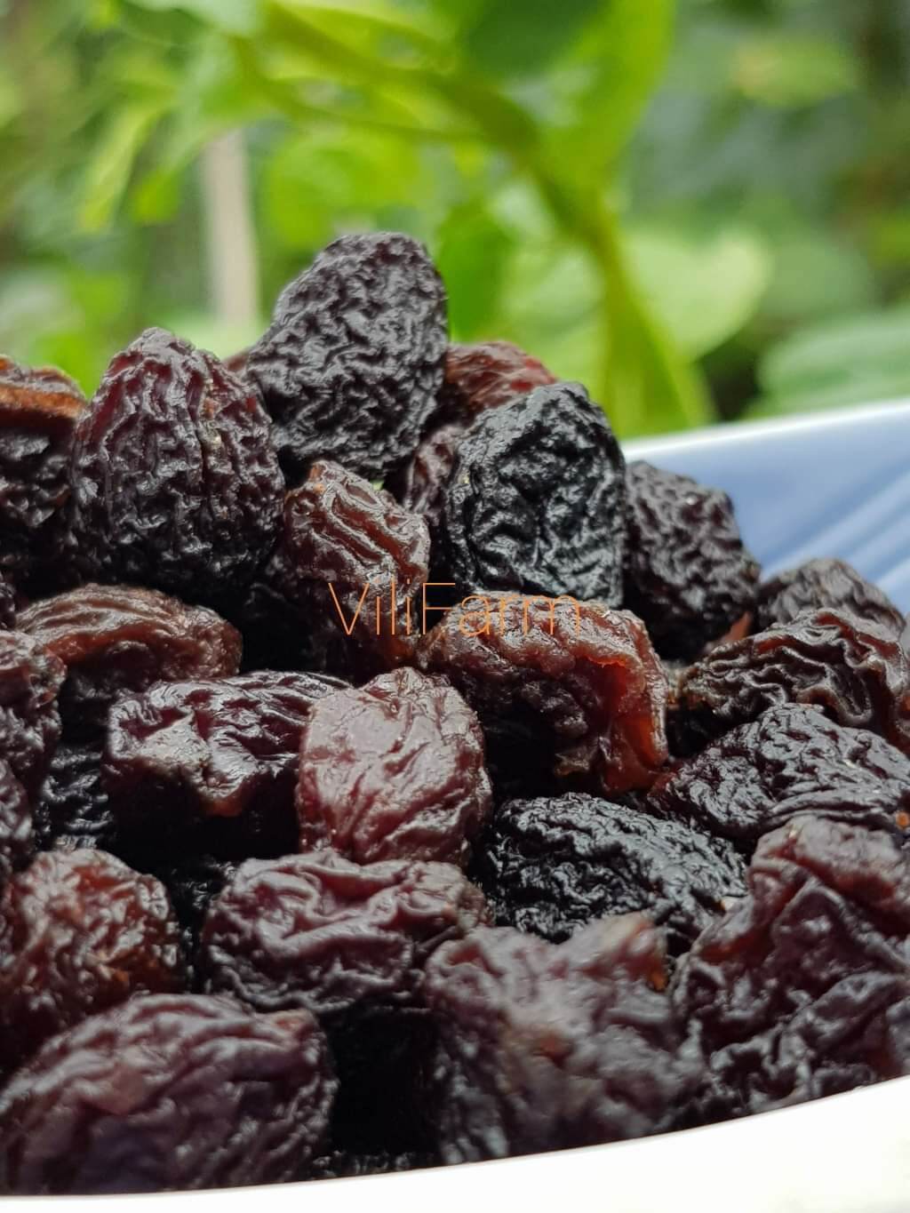 Nho đen Thái sấy khô