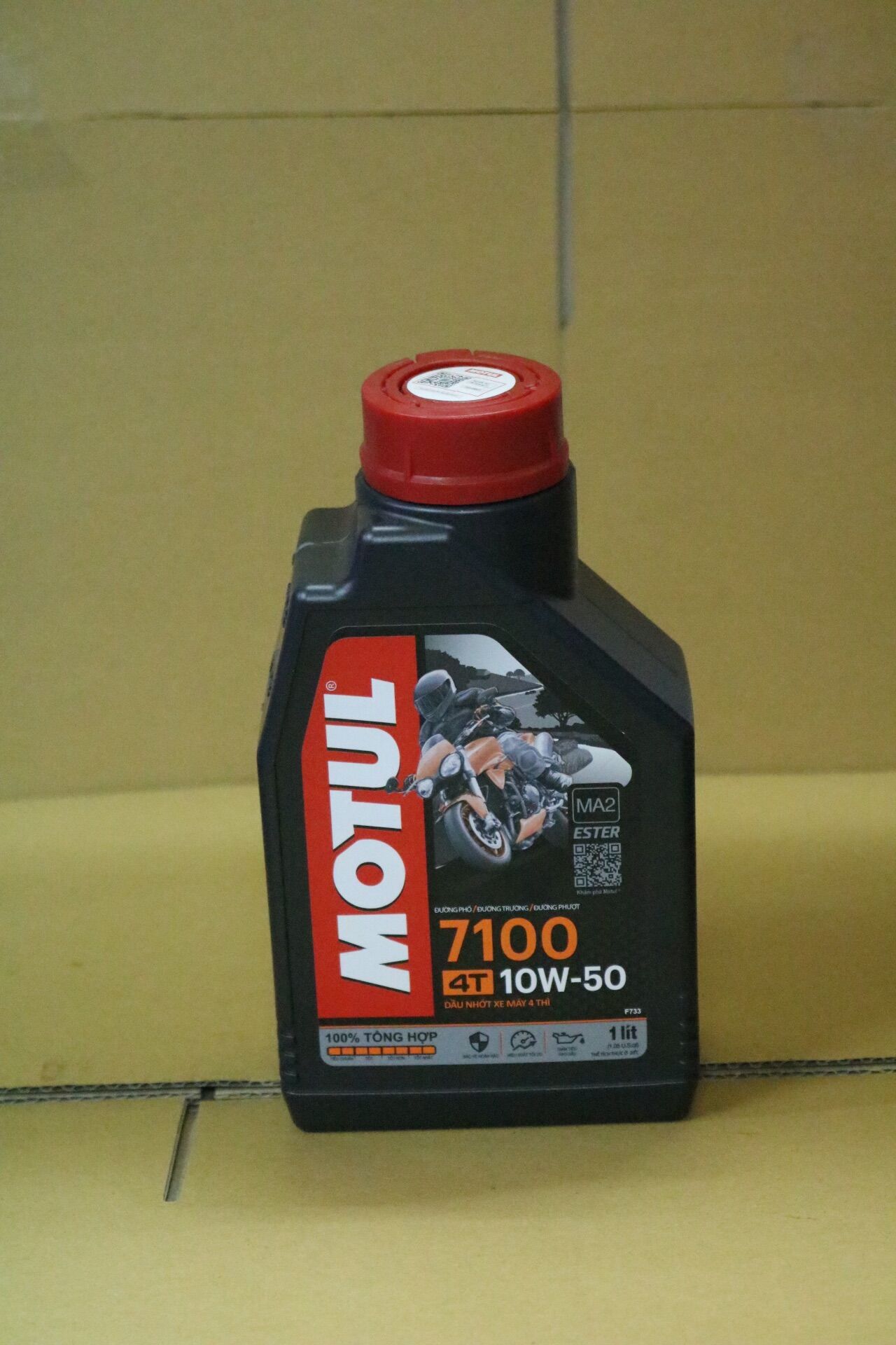 Nhớt Motul 7100 dành cho xe máy - 1L