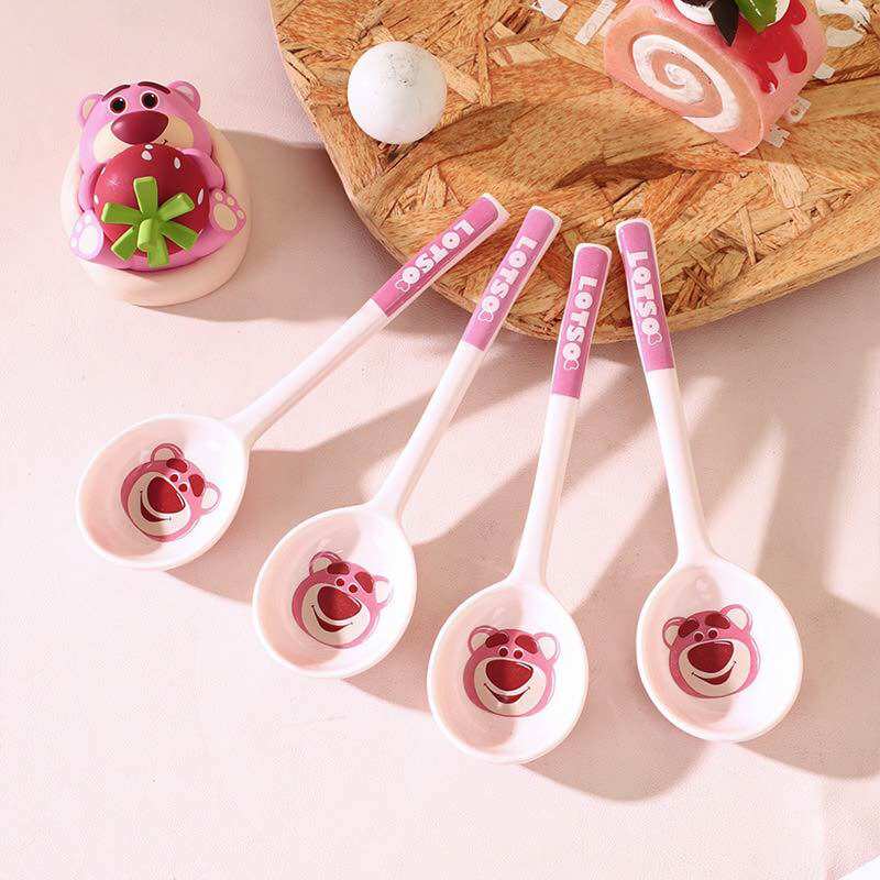 Muỗng sứ Gấu Dâu Lotso