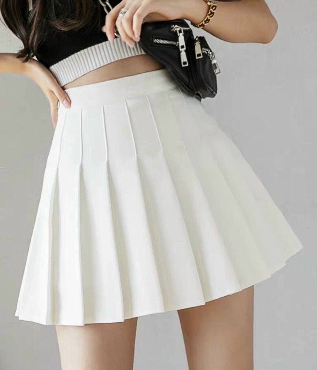 Chân váy tennis xếp ly đen trắng