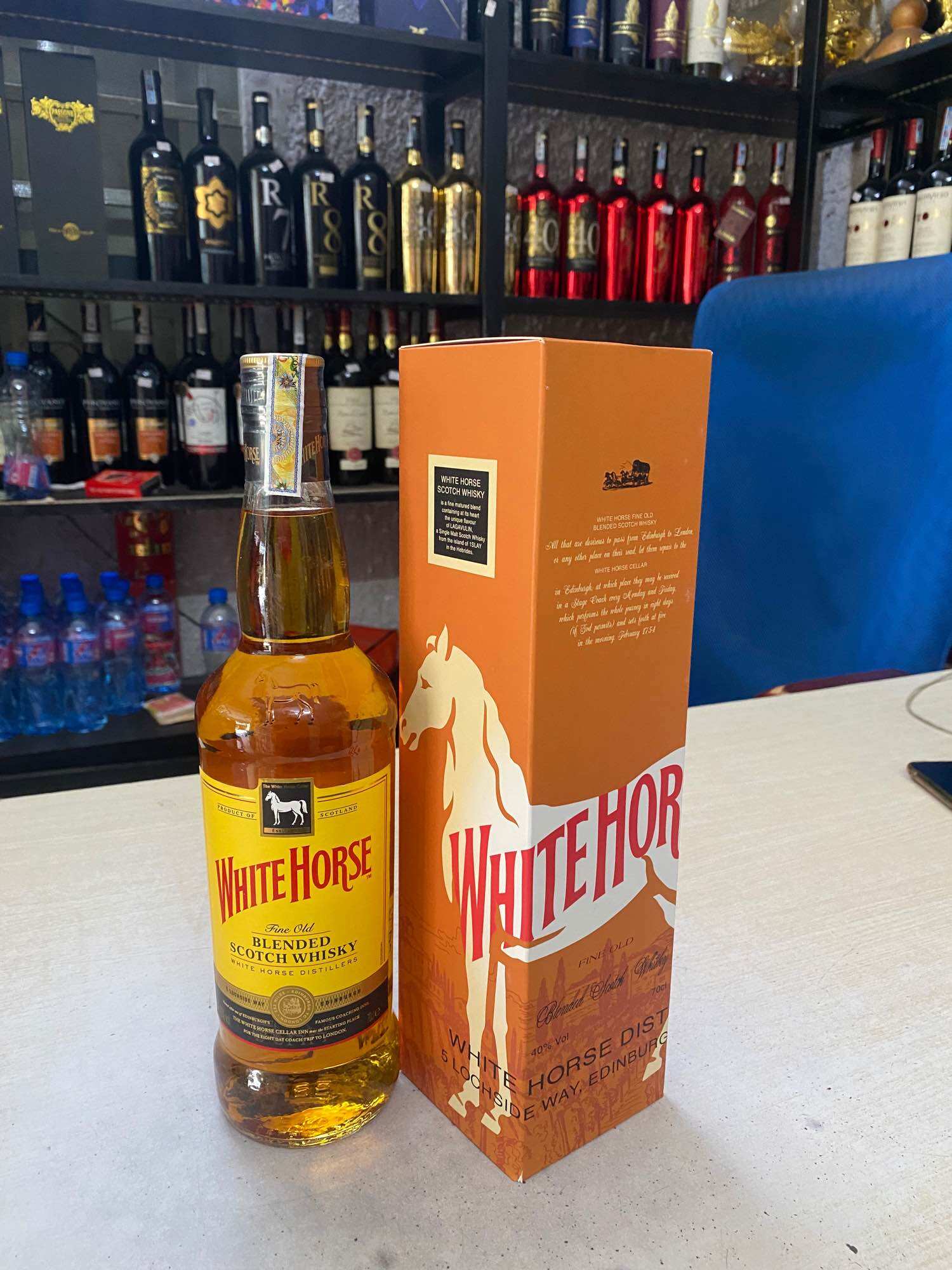 WHITE HORSE Blend Scotch Whisky 40% 700ml