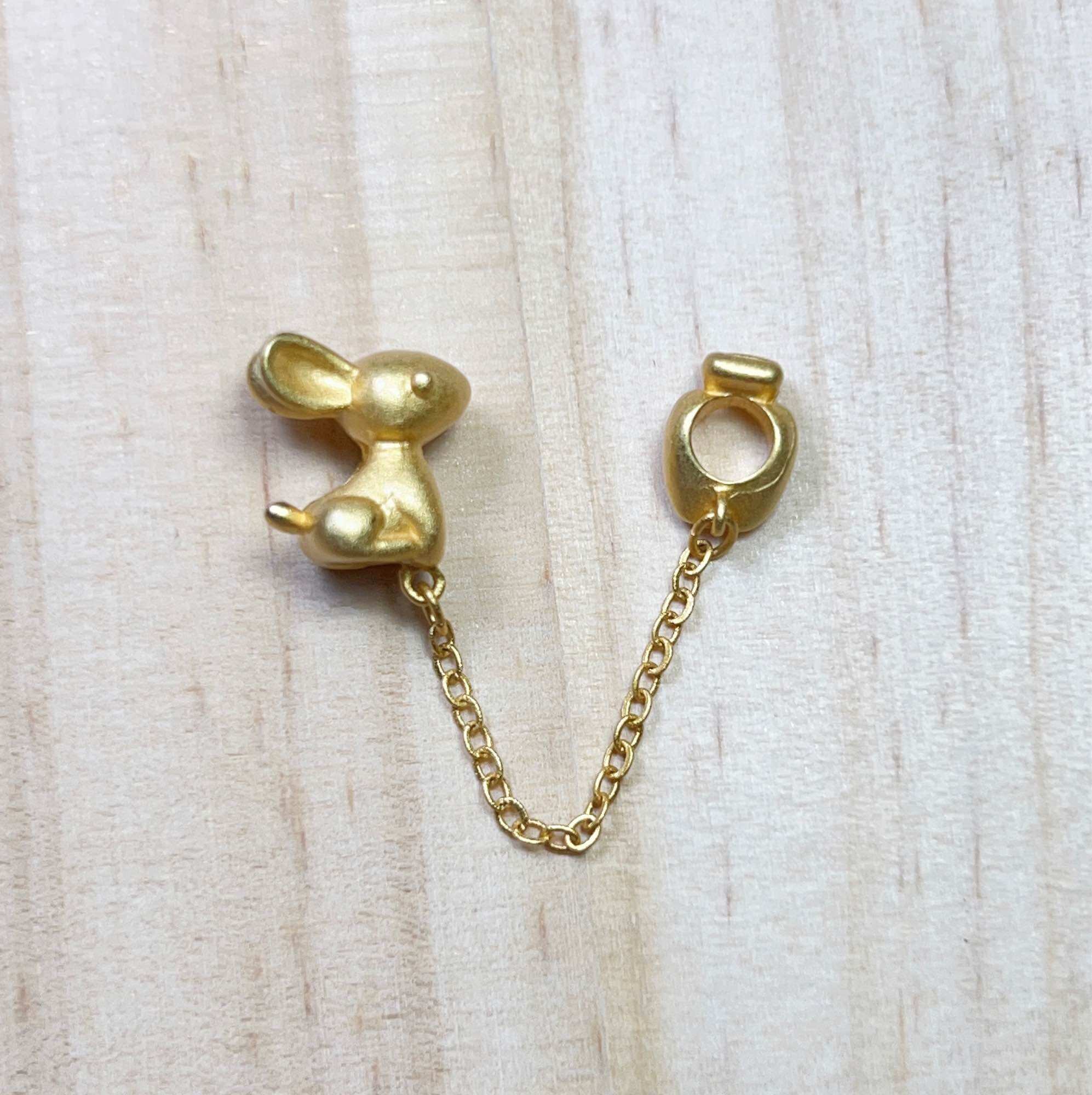 Charm bạc mạ vàng phối vòng phong thuỷ