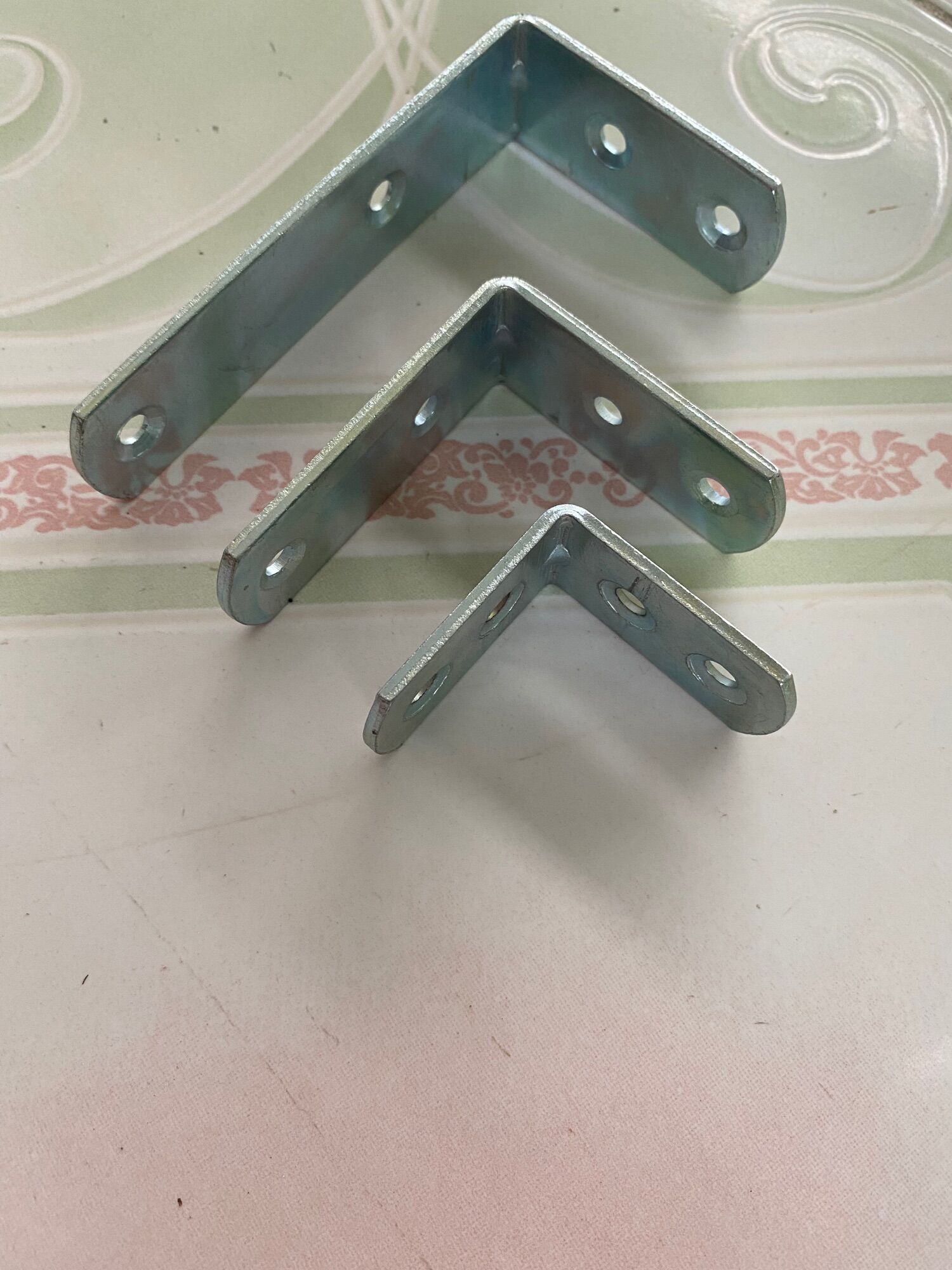 Combo 2 cái ke góc vuông, bát sắt đủ kích cỡ