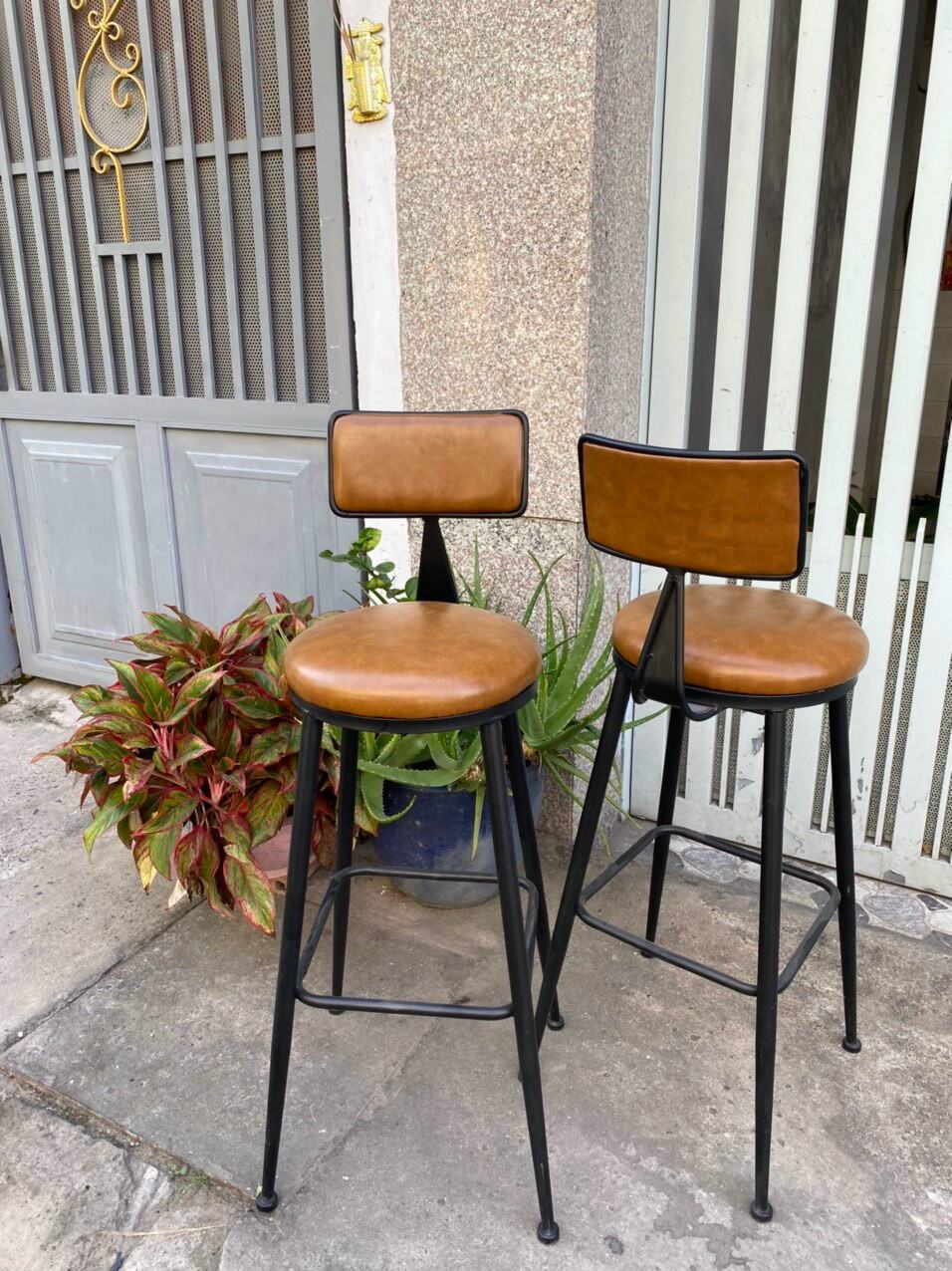 Ghế bar cao bọc nệm da , màu sắc tùy chọn