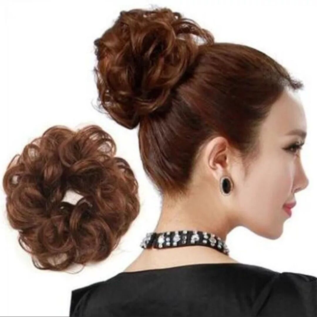 Búi tóc giả xoăn búi rối dạng cột trẻ trung thời trang