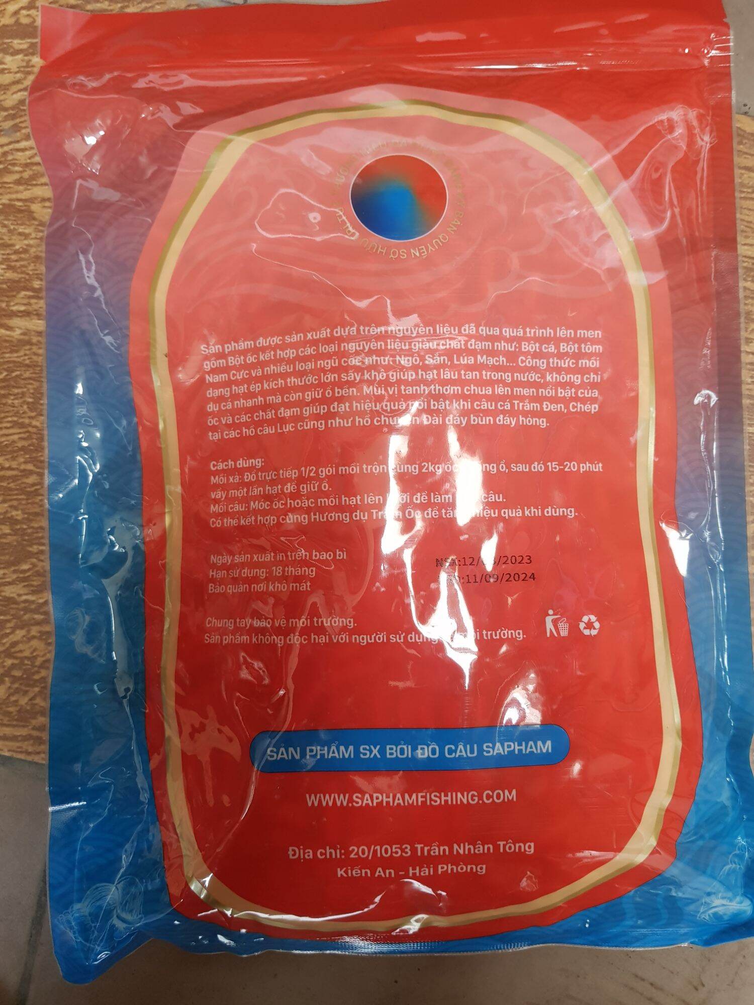 Mồi câu trắm đen vị tanh ốc