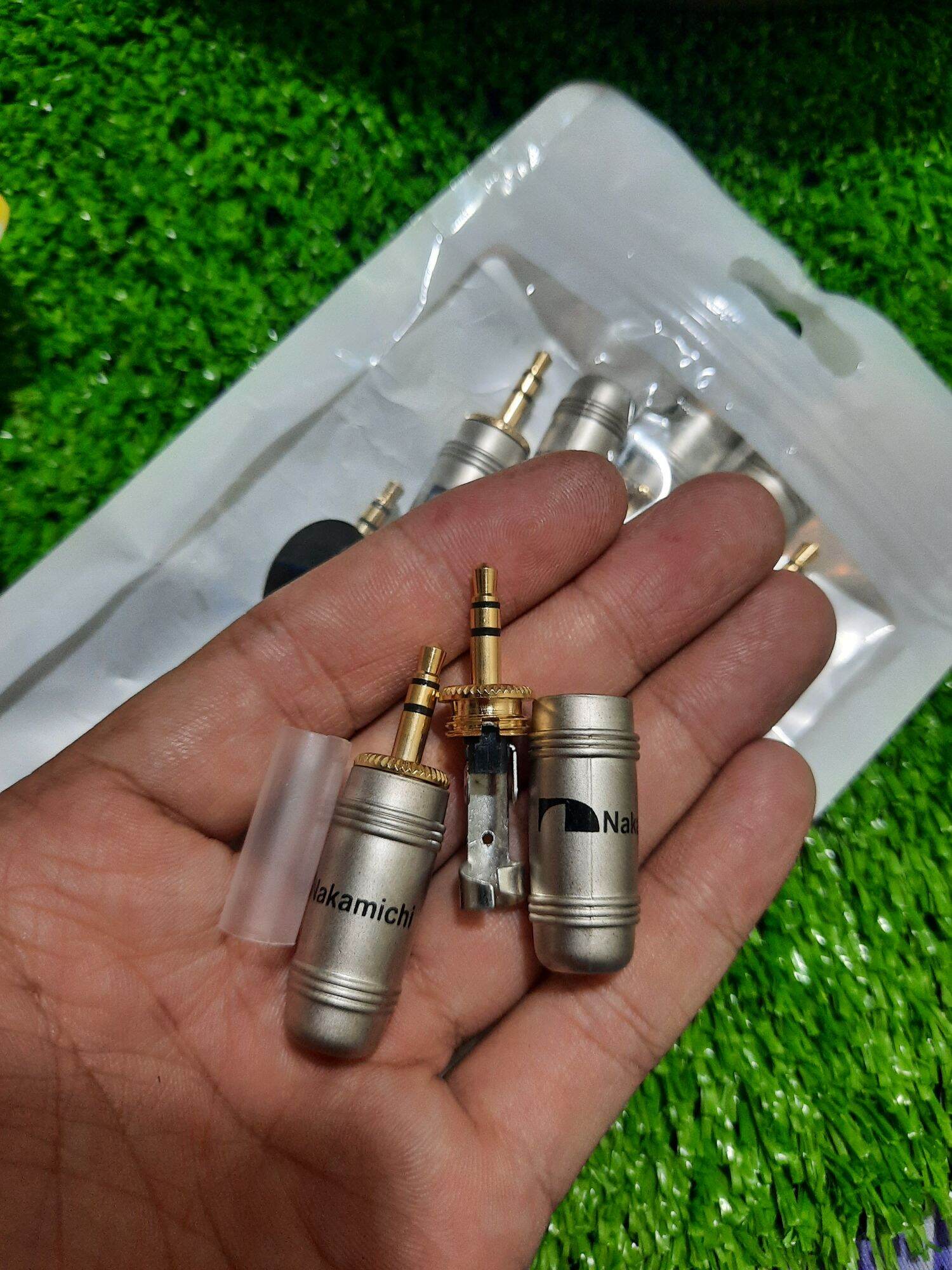 Jack 3.5mm nakamichi 1 cái