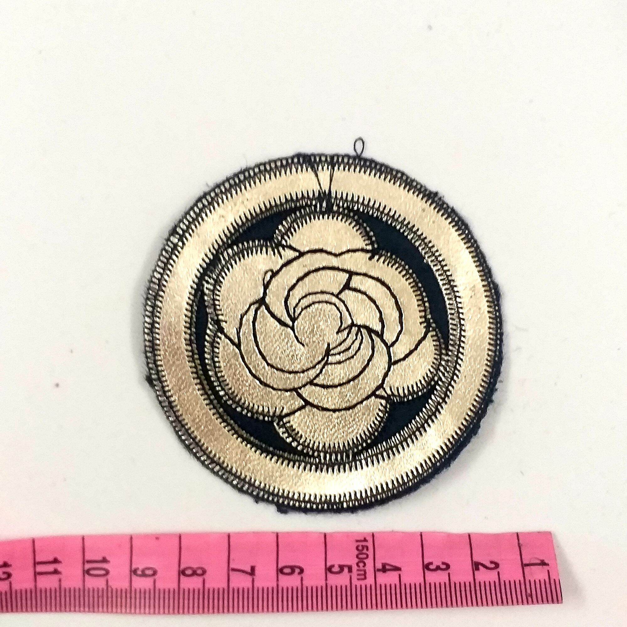logo may lên áo/ hình may lên áo