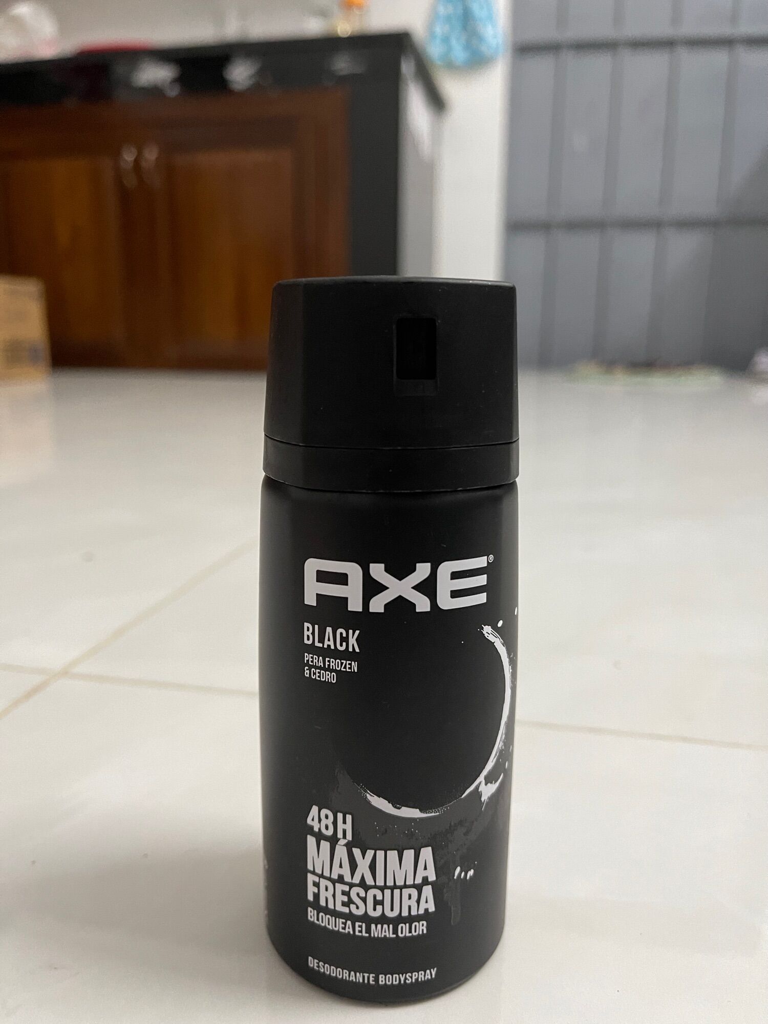 Xịt khử mùi AXE BLACK, DARK TEMPTAION 150ml 48H