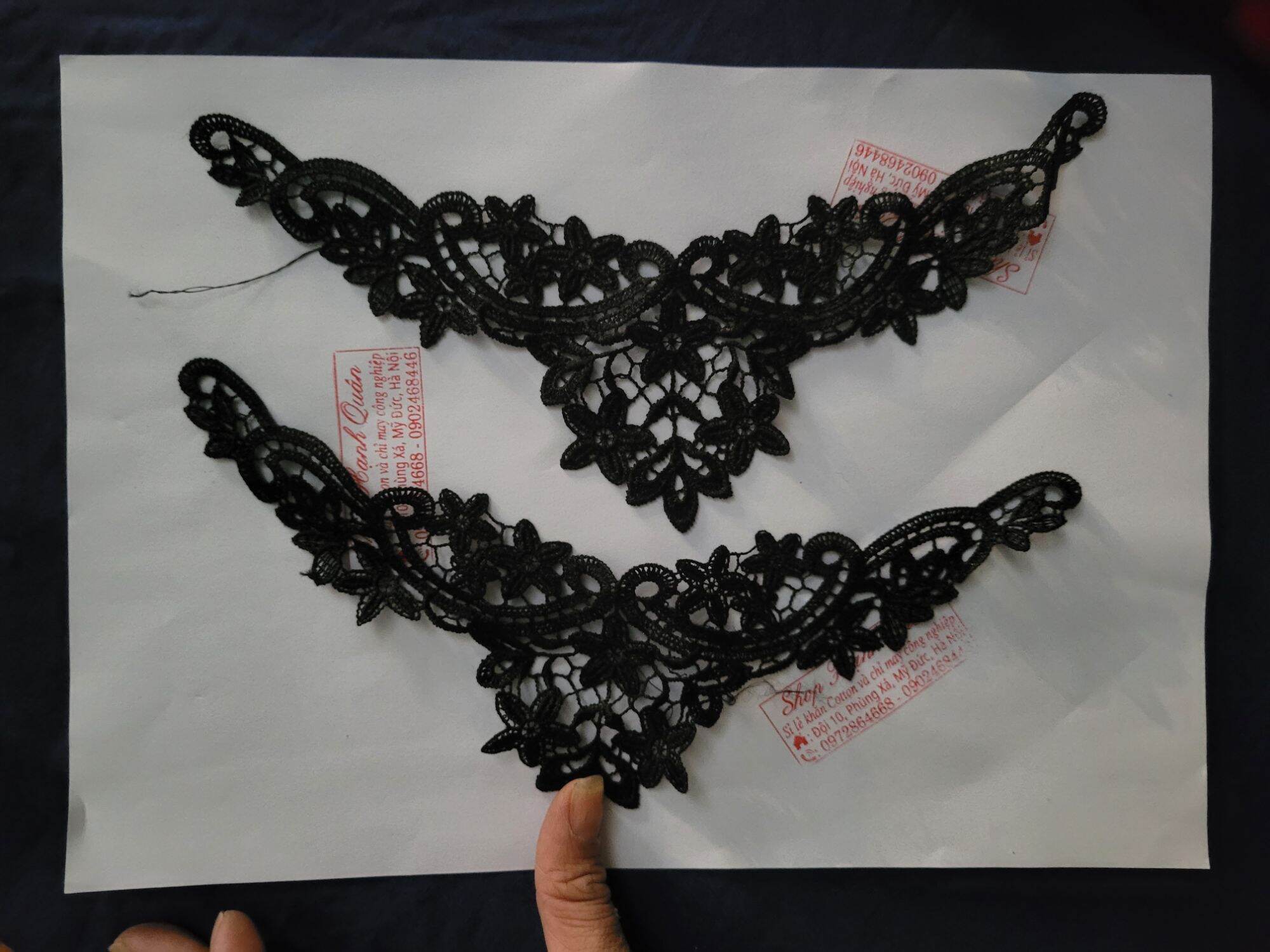 Cổ ren đen dùng may lên áo, áo dài, váy đầm.