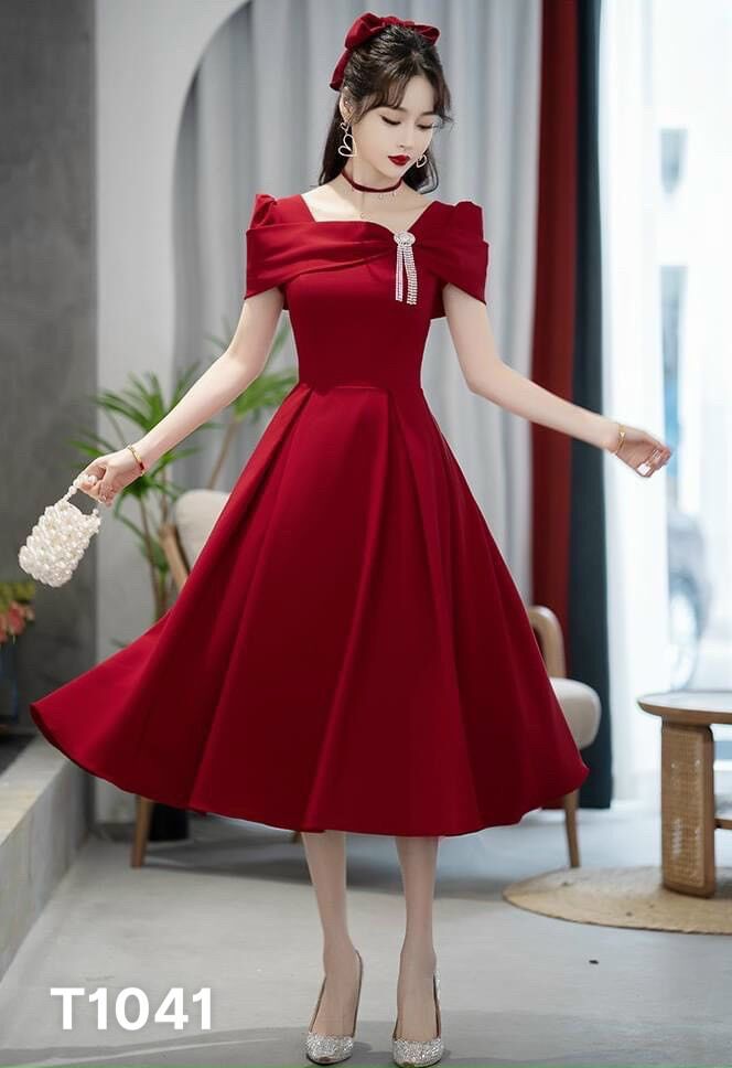 Đầm xoè cao cấp phối phụ kiện