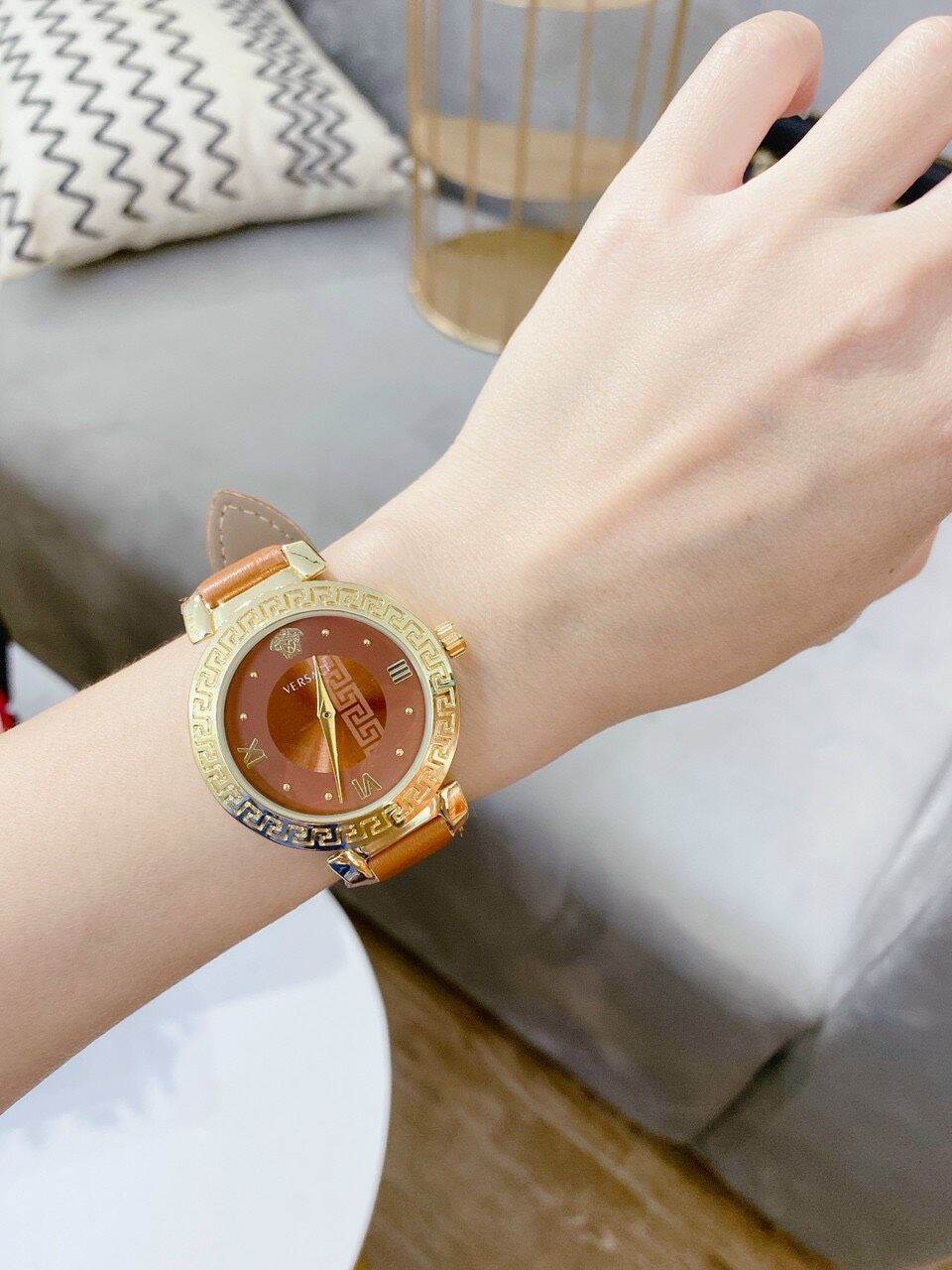 Đồng hồ thời trang nữ Versace