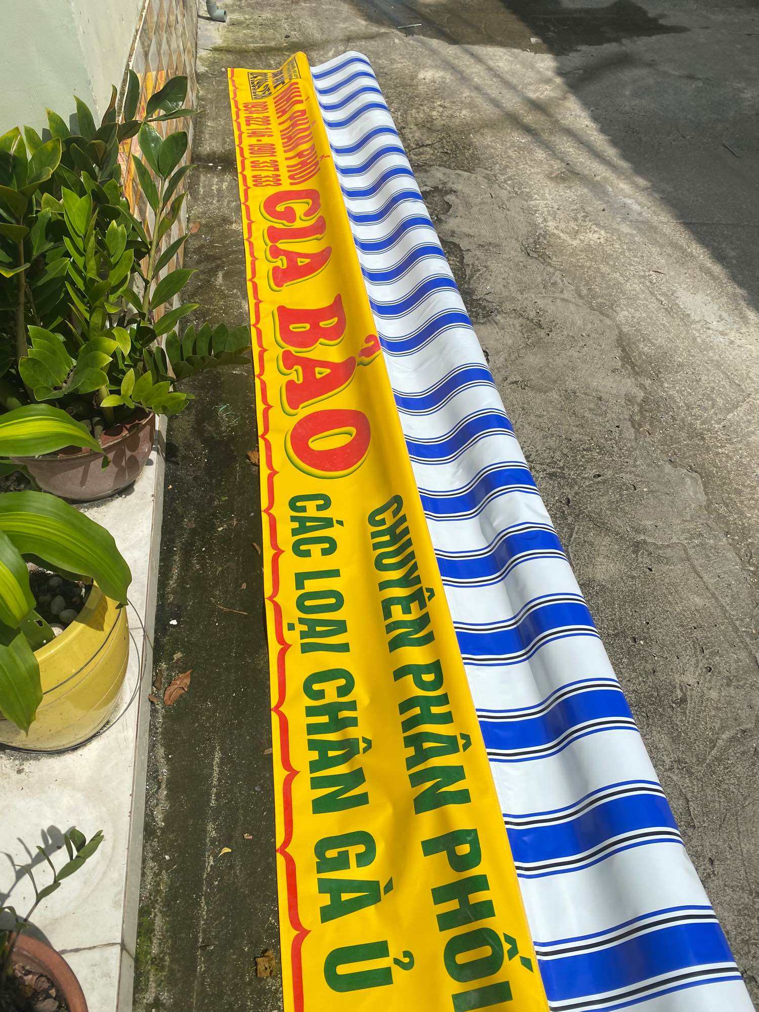 Bạt mái che ngang 5m ra 2m5