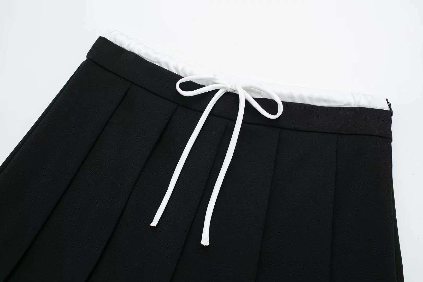 Chân váy Zara xếp ly cạp phối trắng 2 lớp