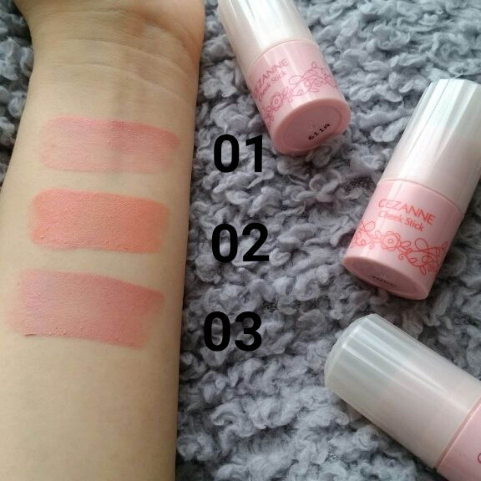 Phấn má Cezanne Cheek Stick 01 02 03 dạng thỏi 5g