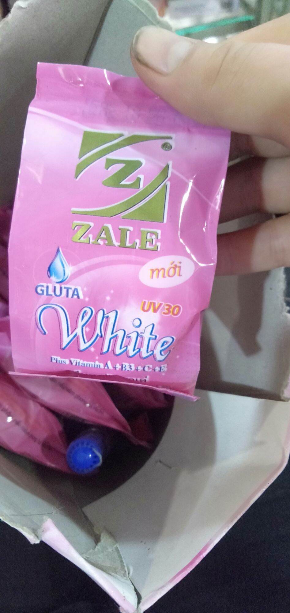 hộp 24 hủ kem zet hồng (zale)
