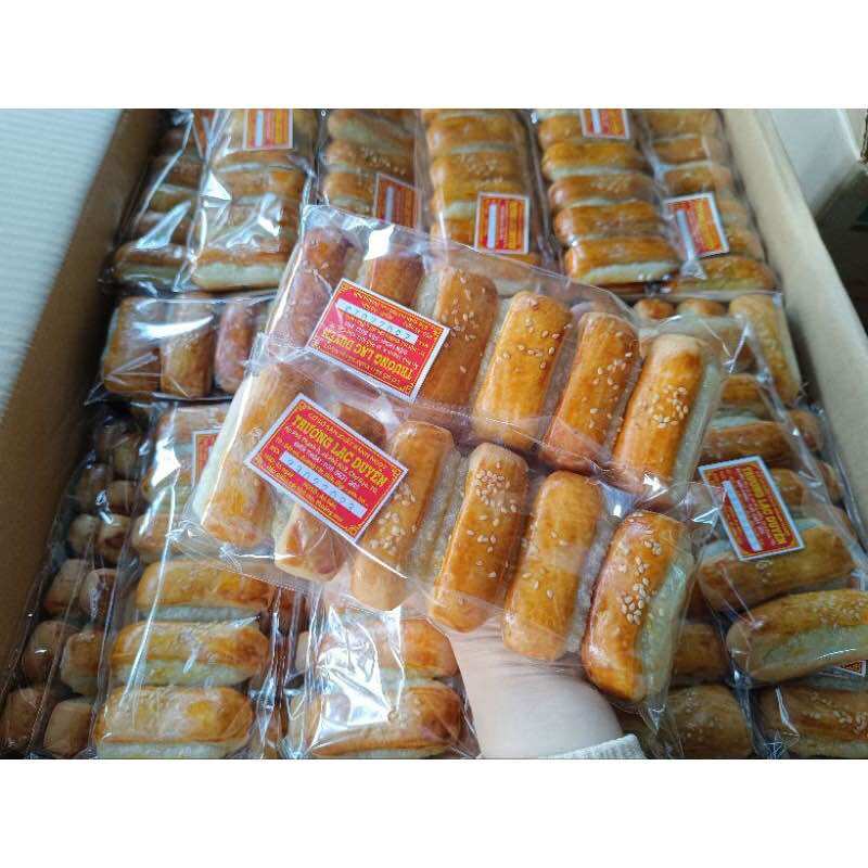 Bánh dừa nướng 17k/ gói 6 cái.