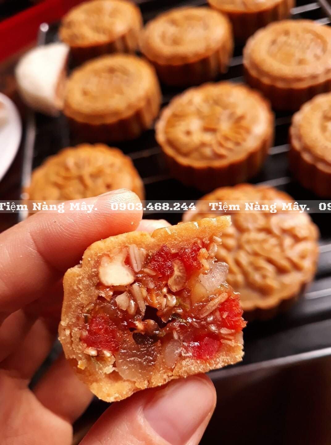 Nhân thập cẩm trung thu