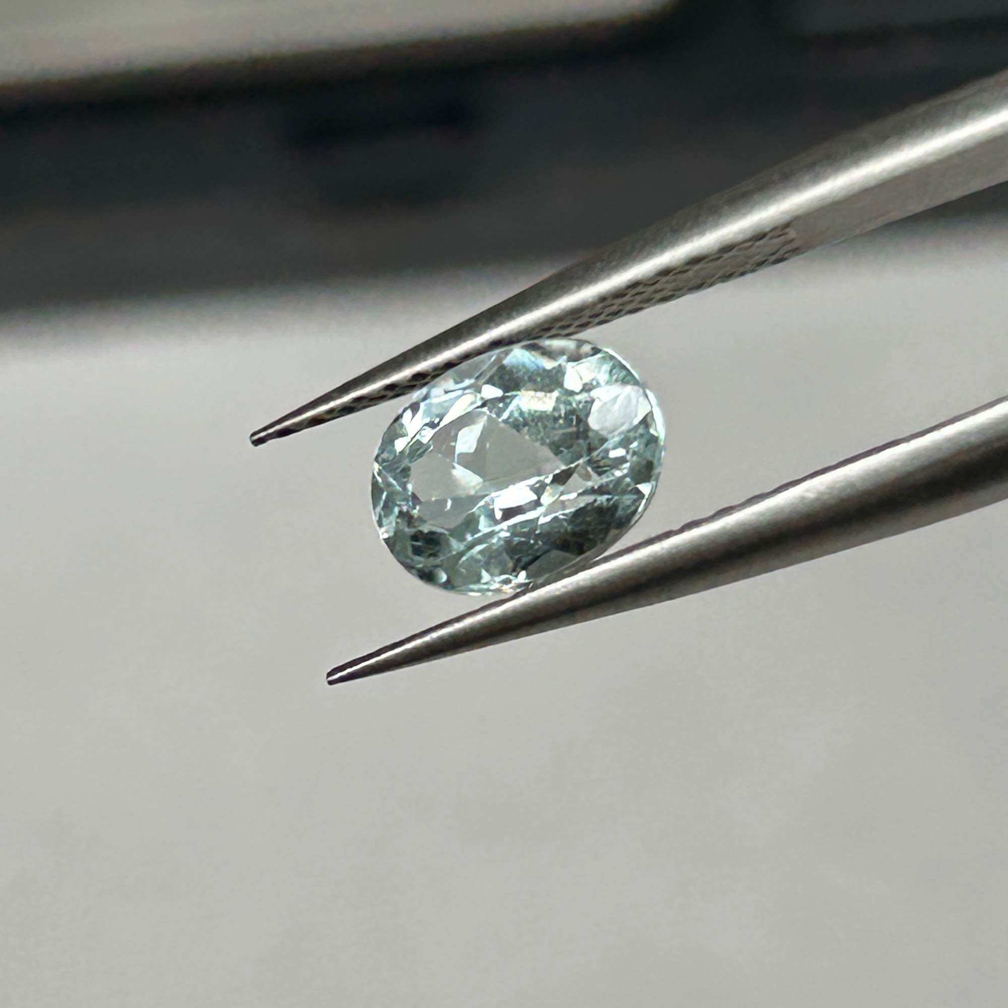 130Aqua- ĐÁ AQUAMRINE THIÊN NHIÊN KHÔNG XỬ LÝ ( thông số trong ảnh chụp) 1.3 Carat