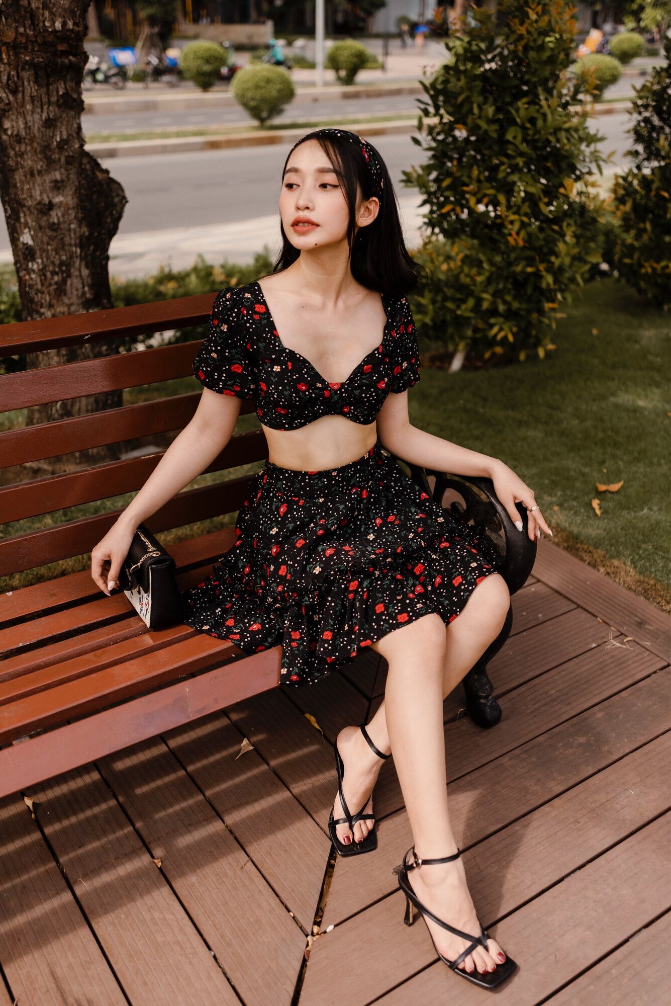 Set đầm LACHARME croptop và chân váy xoè thời trang nữ tính