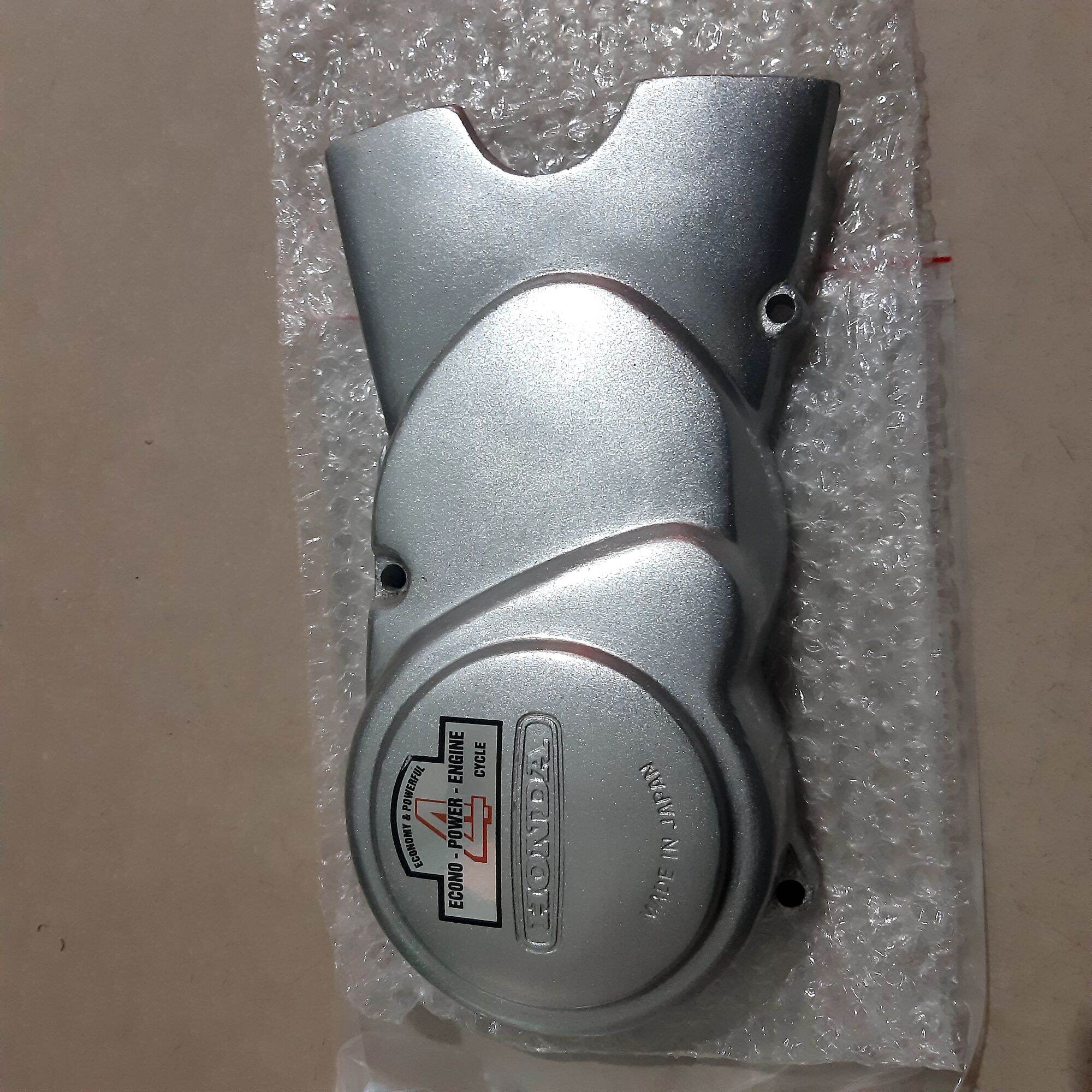 Nắp đuôi cá gắn xe 67