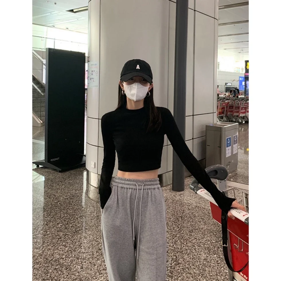 Áo Croptop tay dài cổ tròn