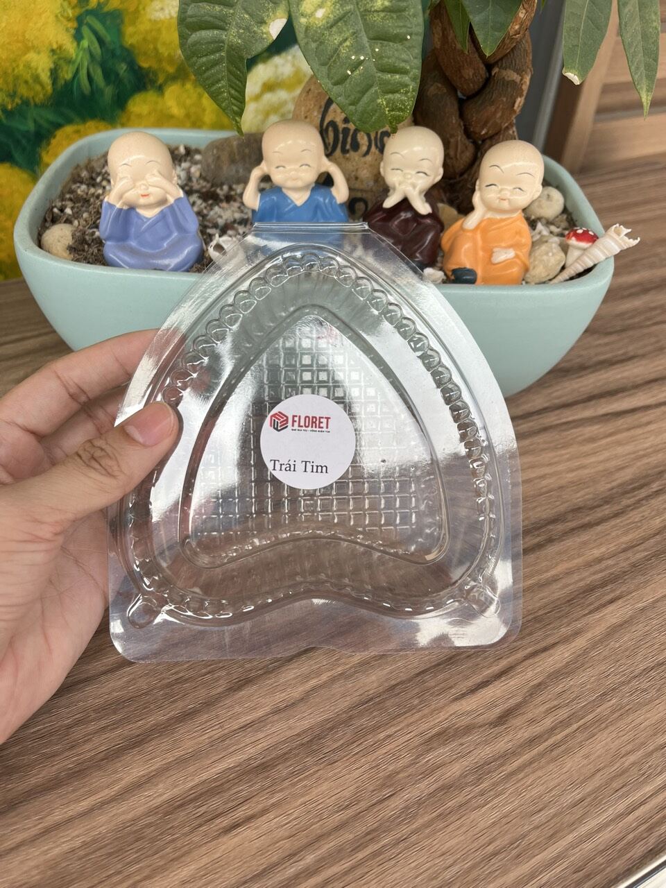 50 hộp nhựa đựng bánh hình trái tim,hộp bánh hình tam giác, hộp bánh sandwich, bánh kem