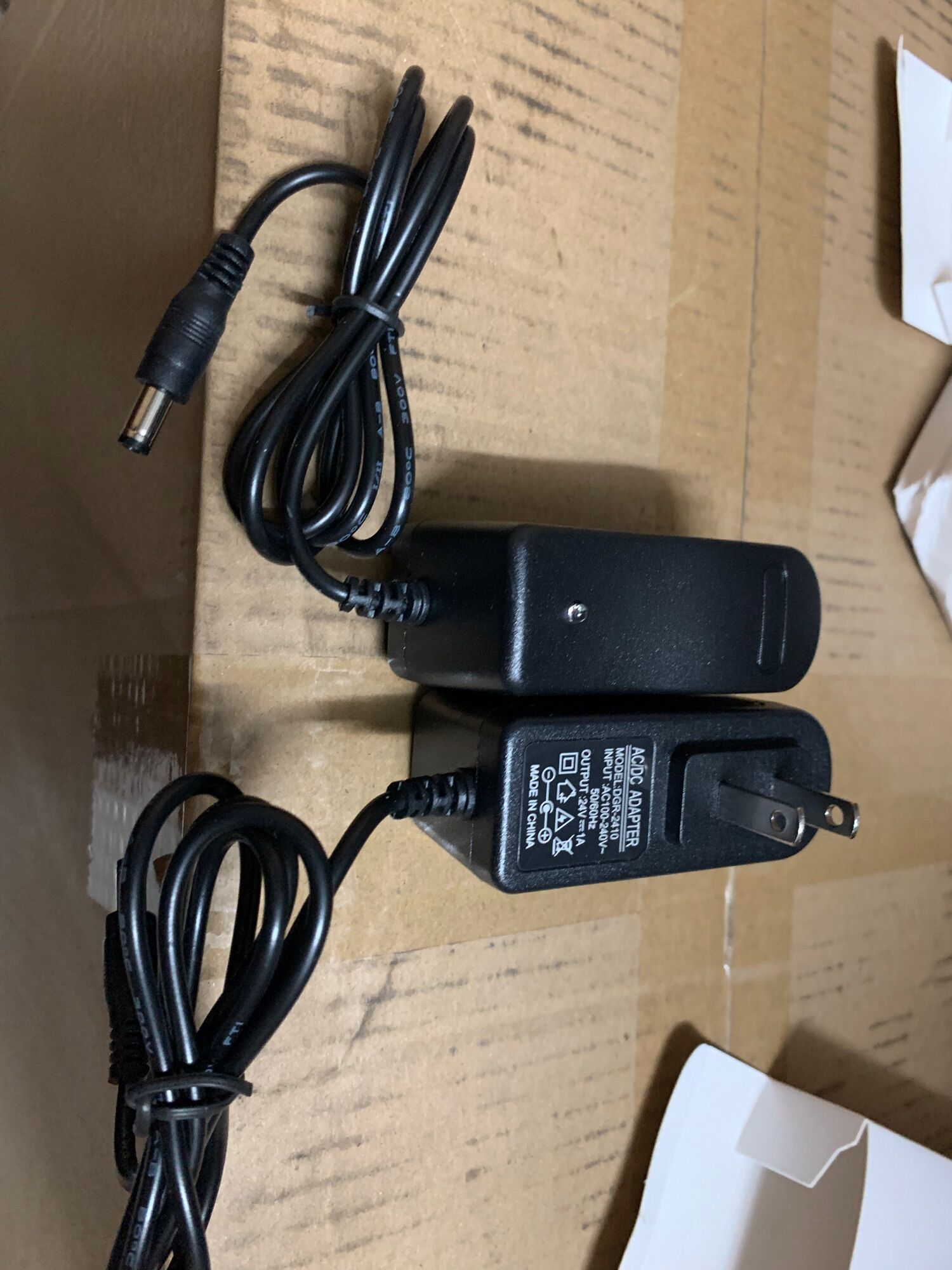 24v1a adapter đến led