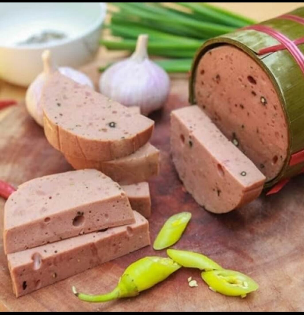 4 cây chả bò cô tư đặc sản bình định(1 cay 0.5kg)